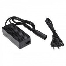 Töltő elektromos kerékpárokhoz, 24V / 29.4V / 2.0A / XLR csatlakozás